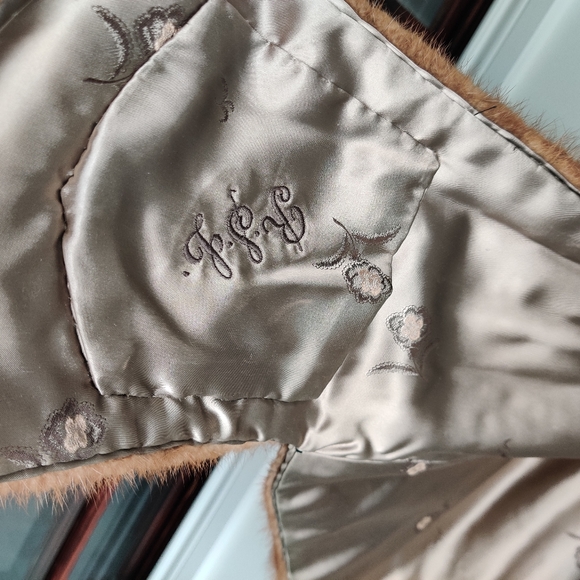 Vintage Hazelnut Mink Fur Stole Cape - Picture 13 of 16